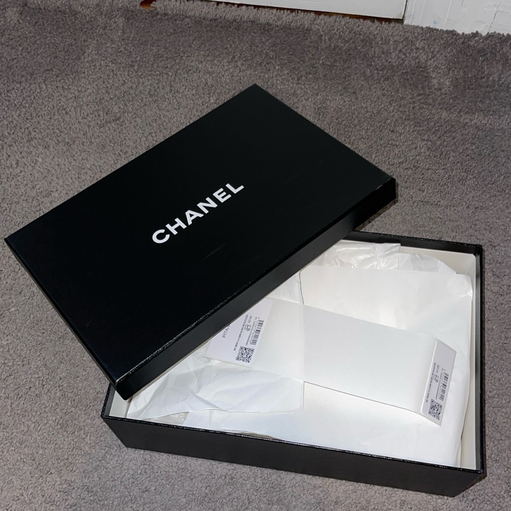 Chanel box